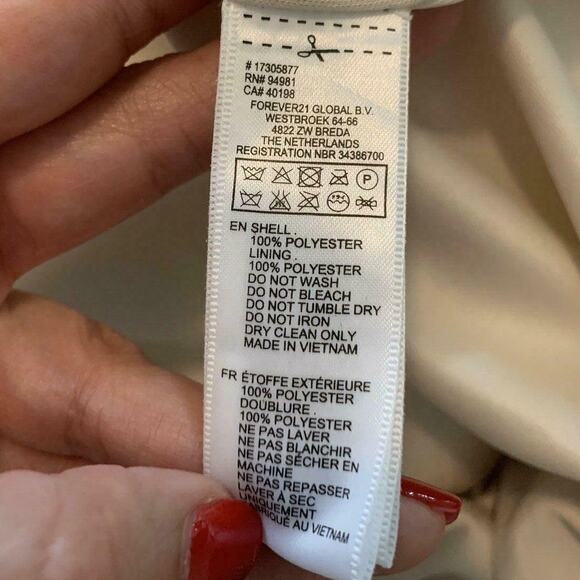 Forever 21 Cream Black Color block Mini Dress Sz Medium - Picture 4 of 12